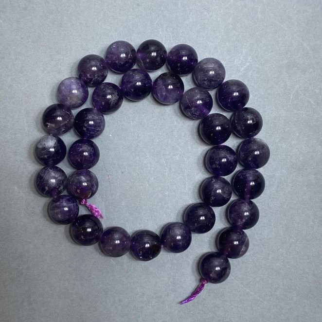 Amethyst Beads on a Natural Stone Thread, Smooth Ball, Diameter 12 mm, Length 38 cm