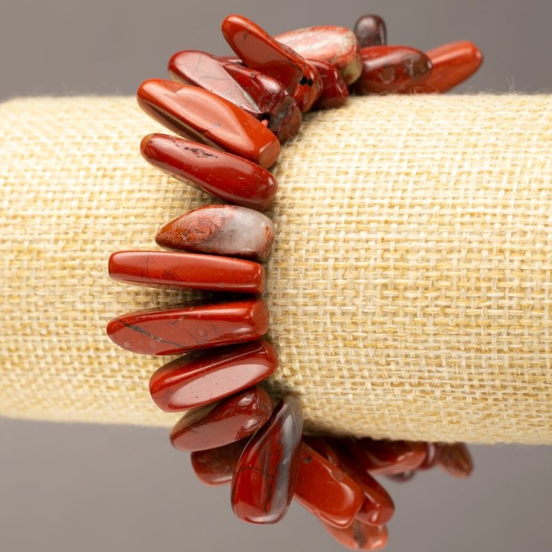 Bracelet with Natural Red Jasper Chips on Elastic, dia. 10-27×3-7(±)mm, circumference 18 cm