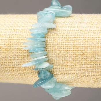 Bracelet made of natural aquamarine stones, 'Needle' chip on elastic, diameter 10-25×3-6 mm, circumference 18 cm