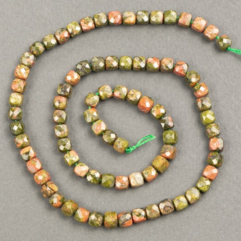 Beads on a thread of natural stone heliotrope unakite, faceted cube 5x5 mm, length 39 cm +