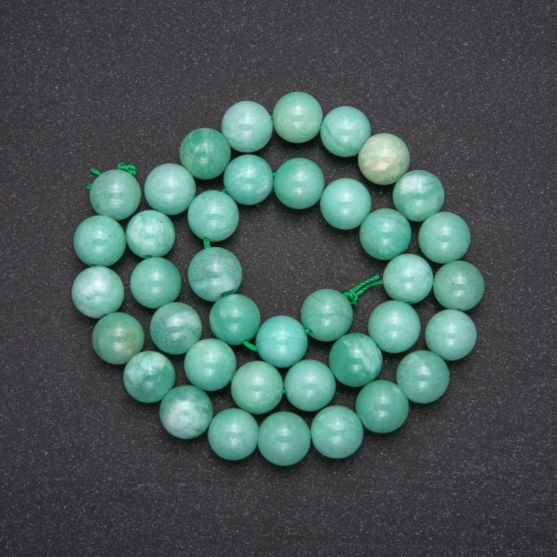 Natural stone Burmese Jade beads - smooth round beads, diameter 10 mm (+/-), length 38 cm