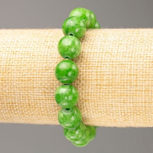 Elastic bracelet with nephrite imitation (artificial acrylic), bead diameter 12.5 mm, length 18 cm