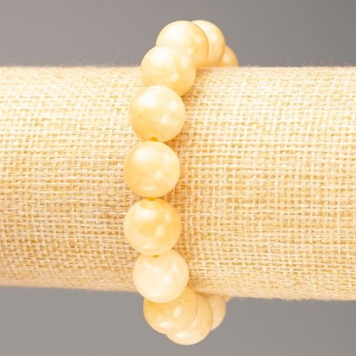 Discount! Elastic bracelet with pearl-like beads (imitation acrylic), smooth beads, diameter 12.5 mm, length 18 cm
