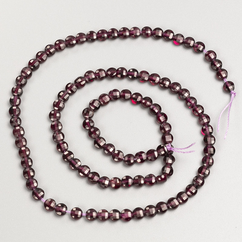 Garnet natural stone beads, faceted coin shape on thread, diameter 4x4 mm, length 38 cm ±