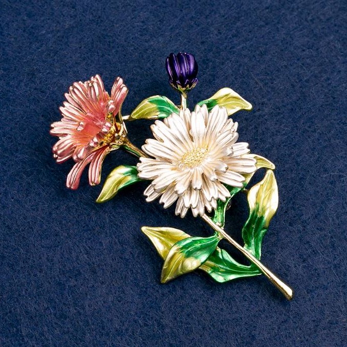 Brooch-pendant Daisy Flowers enamel, golden metal 63×50 mm
