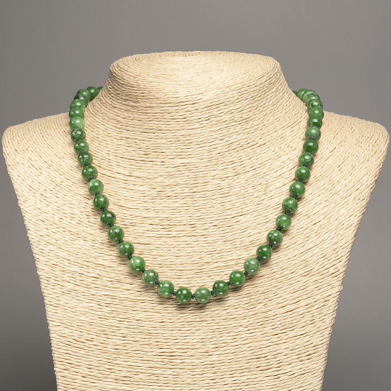 Sale! Green Chrysoprase Necklace with smooth beads, 8 mm diameter, approx. 50 cm long, made of white nephrite (synthetic-dyed).