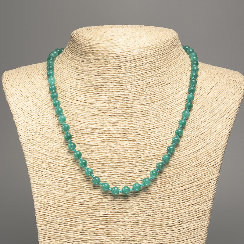 Necklace green 'Aquamarine' nephrite