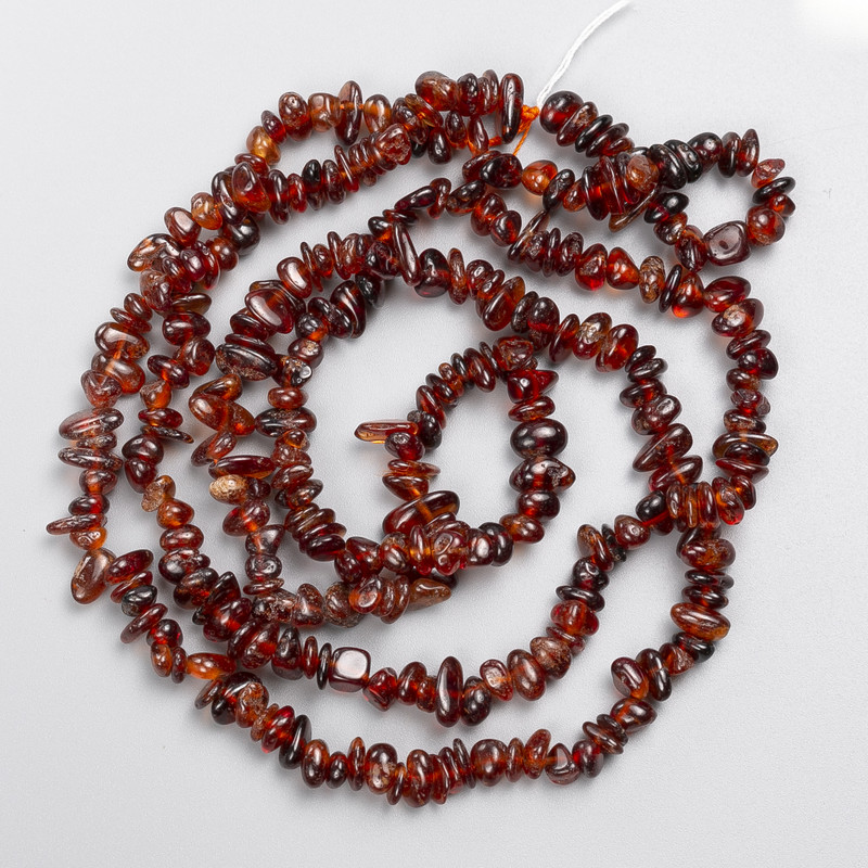 Goshenite Garnet Beads - natural stone chips on thread, diameter 6x3 mm, length 84 cm