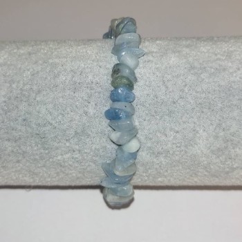 Bracelet with natural aquamarine, chip beads 6-7 mm x 3 mm, circumference 18 cm