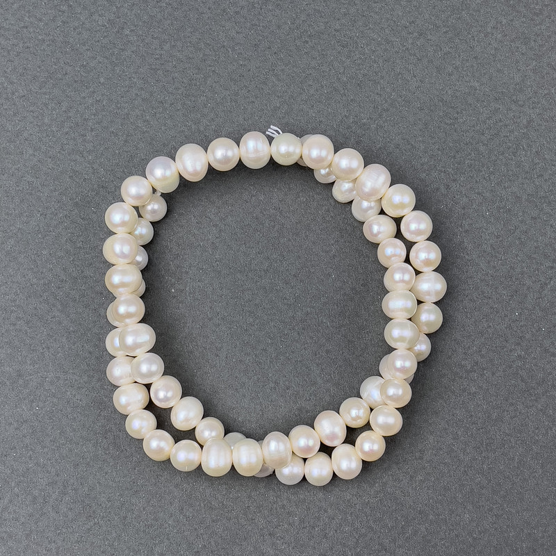 Freshwater round pearls on a thread, diameter 8.5×8 mm, length 39 cm ±