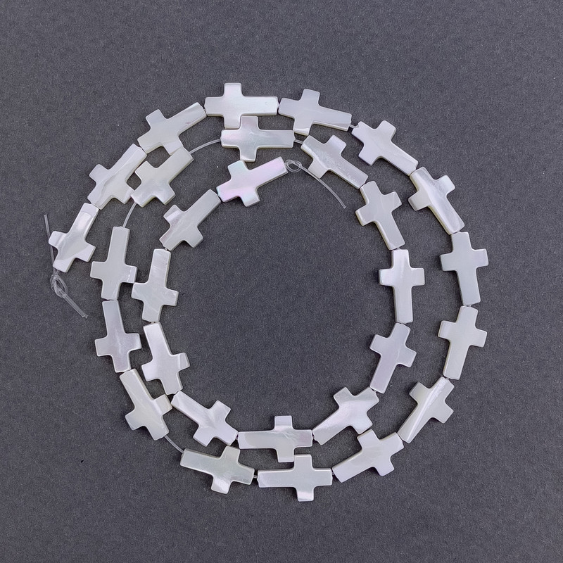 Mother-of-Pearl Beads Cross-shaped, 8×14×3 mm, 39 cm on thread