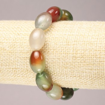Elastic bracelet made of natural Brazilian agate, smooth oval, diameter 16×12 mm