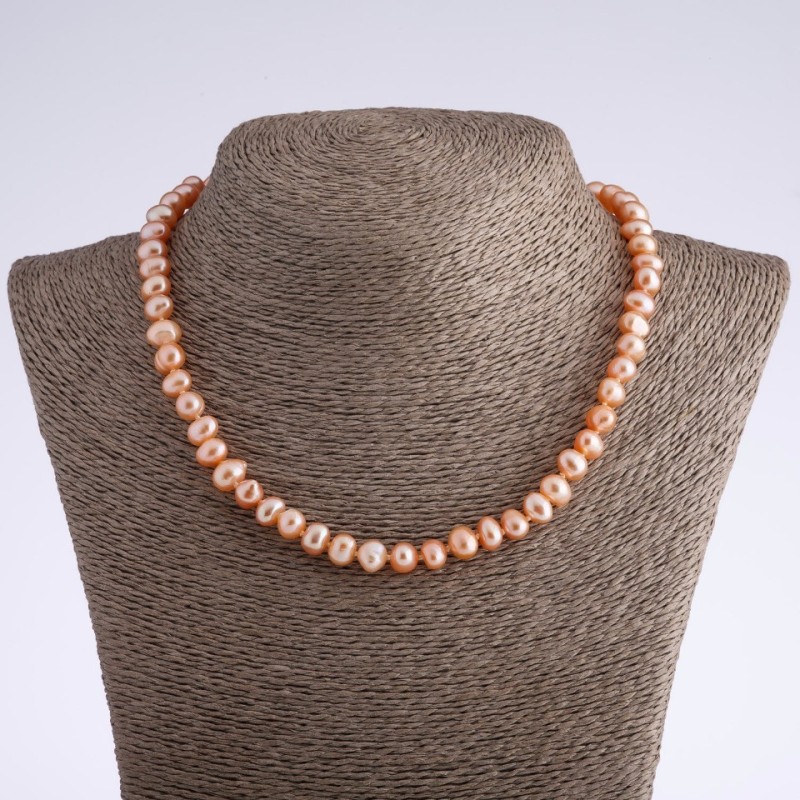 Necklace of freshwater pink pearls 'Egg' shape, 7 mm diameter, 42 cm length