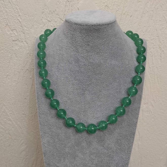 Jade Necklace, Smooth Bead, 12mm Diameter, 45cm Length