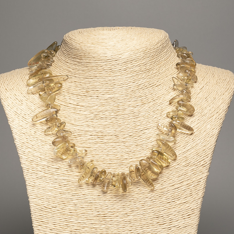 Necklace of natural gemstone wine quartz chip 'Needle', diameter 20x7mm, length 48cm +