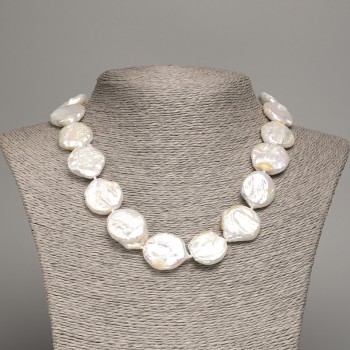 Necklace of natural Baroque pearls with a 'gasoline' shade, diameter 19-22×23-26 mm, length 45 cm ±