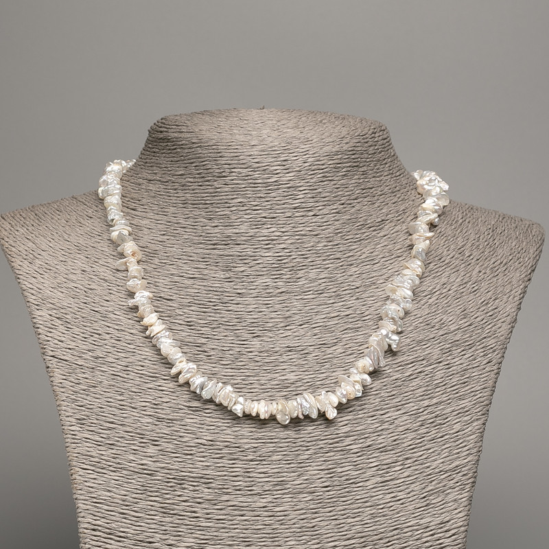 Baroque Pearl Necklace with a gasoline shade, chip-shaped 8x3 mm, length 48 cm +