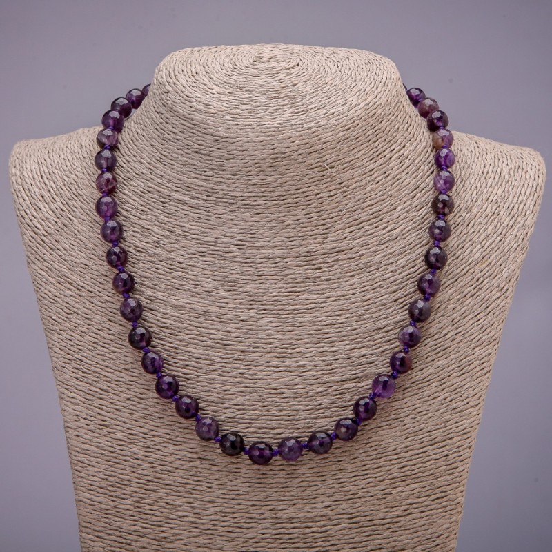 Faceted amethyst bead necklace, bead diameter 8 mm (±), length 48 cm