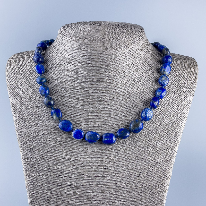 Necklace of natural lapis lazuli with faceting, bead diameter 9×8–9 mm, length 50 cm ±