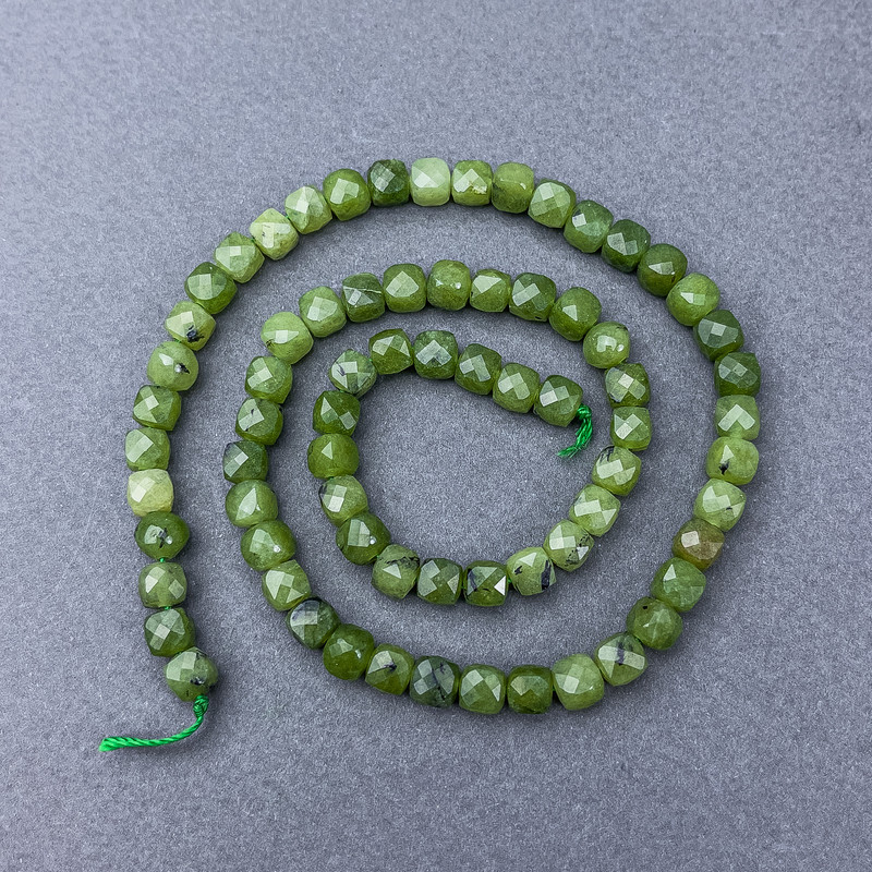 Canadian Jadeite Beads, Natural Stone, Faceted Cube on Thread, Diameter 9×9 mm ±, Length 38 cm ±