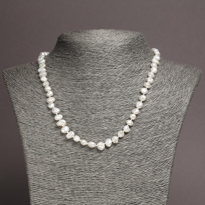 Necklace of natural baroque pearls, diameter 7x6 mm, length 46 cm
