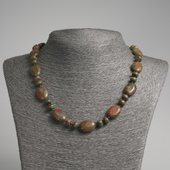 Necklace of natural Unakite Jasper, flat oval beads, 13×18 mm, with 9×5 mm rondelles, length 45 cm