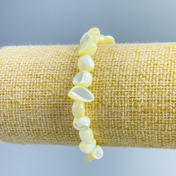 Bracelet with light-yellow mother-of-pearl, faceted beads, diameter 8×6 mm, length 18 cm (stretch)