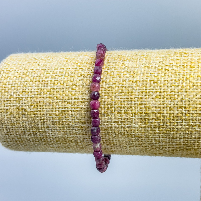 Tourmaline Bracelet, natural stone, faceted cube, 4×4 mm diameter, 18 cm length (stretch)