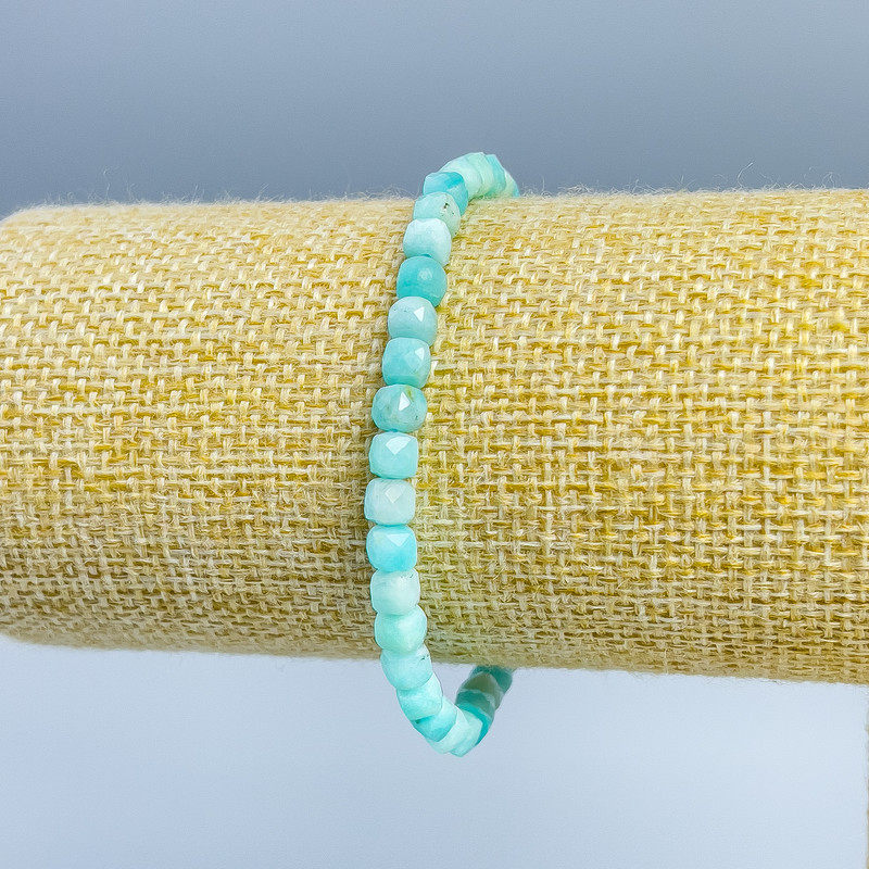 Amazonite Bracelet – Natural Stone, Faceted Cube Beads, Diameter 4.5×4.5 mm, Length 18 cm (Stretch)