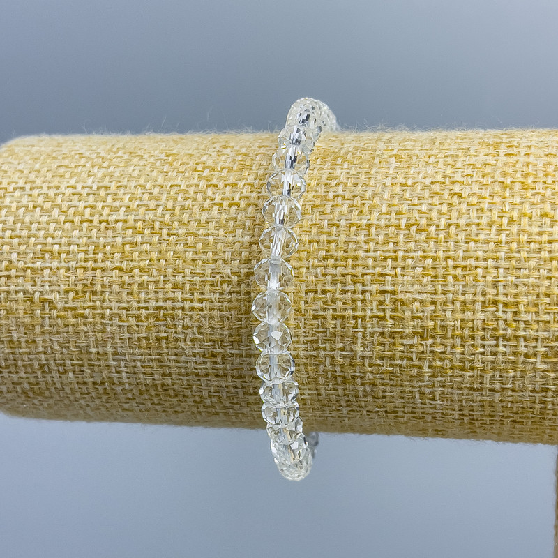Bracelet of Czech Crystal, white transparent, faceted rondelles, diameter 6x5 mm, length 18 cm (stretch)