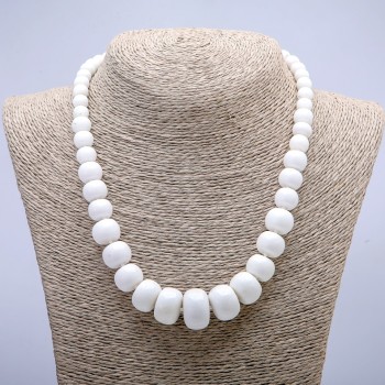 White Agate Necklace (pressed) smooth rondelle, graduated in size from 8x6 to 20x13 mm, length 45 cm+