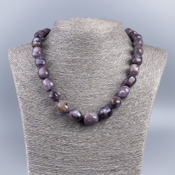 Beaded necklace of natural charoite, faceted, diameter 12–15 mm, length 48 cm