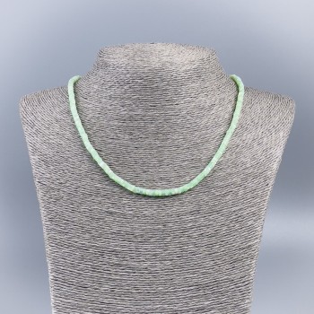Choker necklace made of natural mother-of-pearl in mint tone, smooth rondelle beads, diameter 4x2 mm, length 48 cm +/-