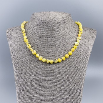 Natural mother-of-pearl necklace (lemon tone) round faceted beads, diameter 8 mm, length 48 cm