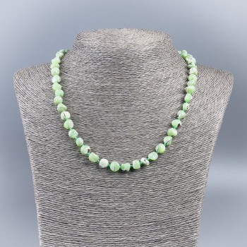 Necklace of natural mother-of-pearl (mint tone) round rondelle beads, diameter about 8 mm, length 48 cm