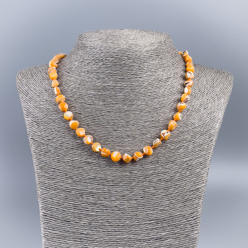 Orange natural mother-of-pearl necklace with round faceted beads, 8 mm diameter ±, 48 cm length ±