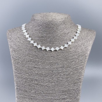 Natural White Mother-of-Pearl Clover Necklace, 8×7×2 mm beads, 50 cm long