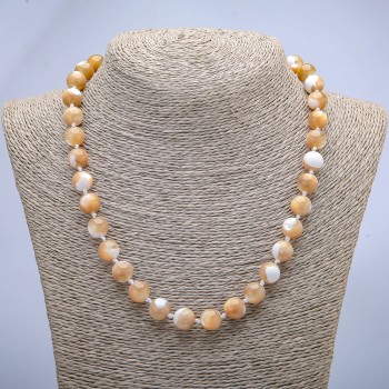 Necklace with natural beige mother-of-pearl, smooth bead, diameter 10 mm, length 45 cm