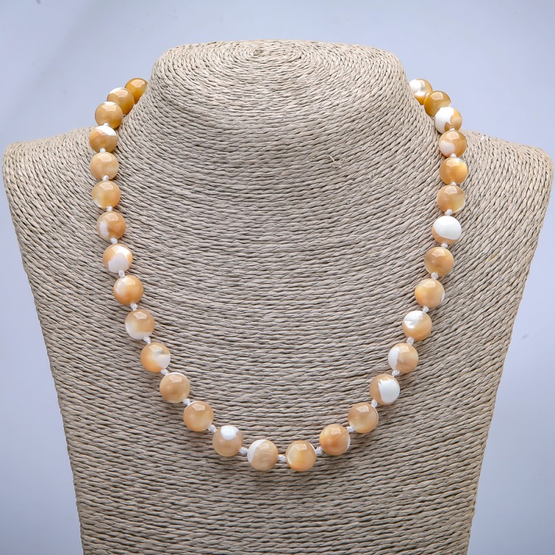 Necklace with natural beige mother-of-pearl, smooth bead, diameter 10 mm, length 45 cm
