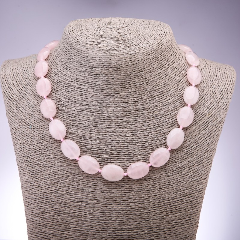 Natural Stone Necklace in Pink Quartz, Flat Oval Beads, Diameter 13x18 mm, Length 45 cm