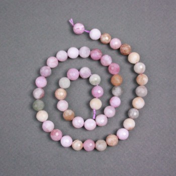 Jadeite-colored natural stone beads on thread, faceted round beads, 8 mm diameter, 39 cm length