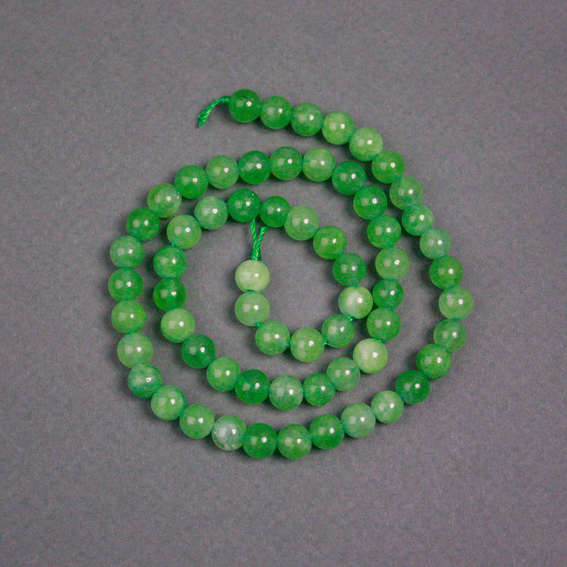 Nephrite beads on thread, smooth round beads, diameter 6.5 mm, length 39 cm
