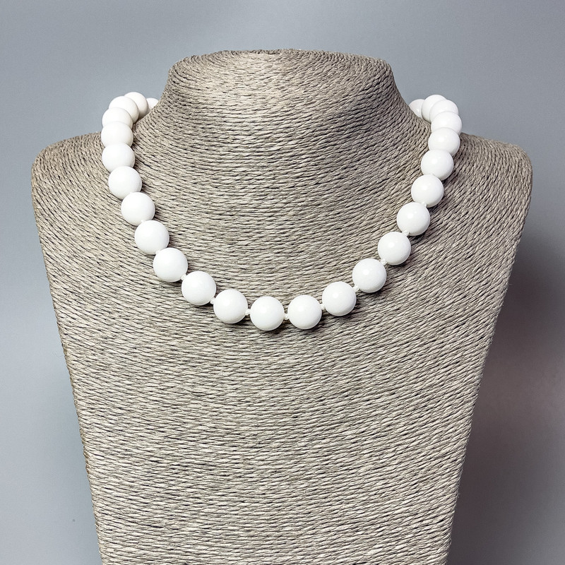 White Agate Necklace (pressed) smooth bead, 12 mm diameter, 48 cm long