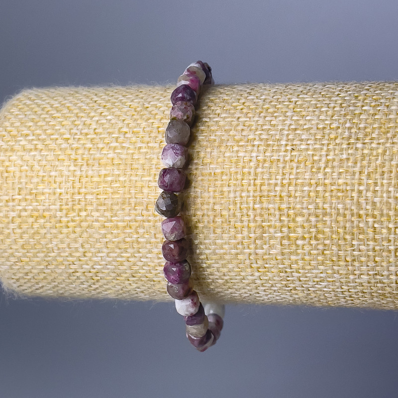 Tourmaline Bracelet, Natural Stone, Faceted Cubes, 5 mm Diameter, 18 cm Length (Stretch)