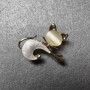 Brooch Kitty, white cat's eye, white mother-of-pearl, gold-tone metal 28x23mm