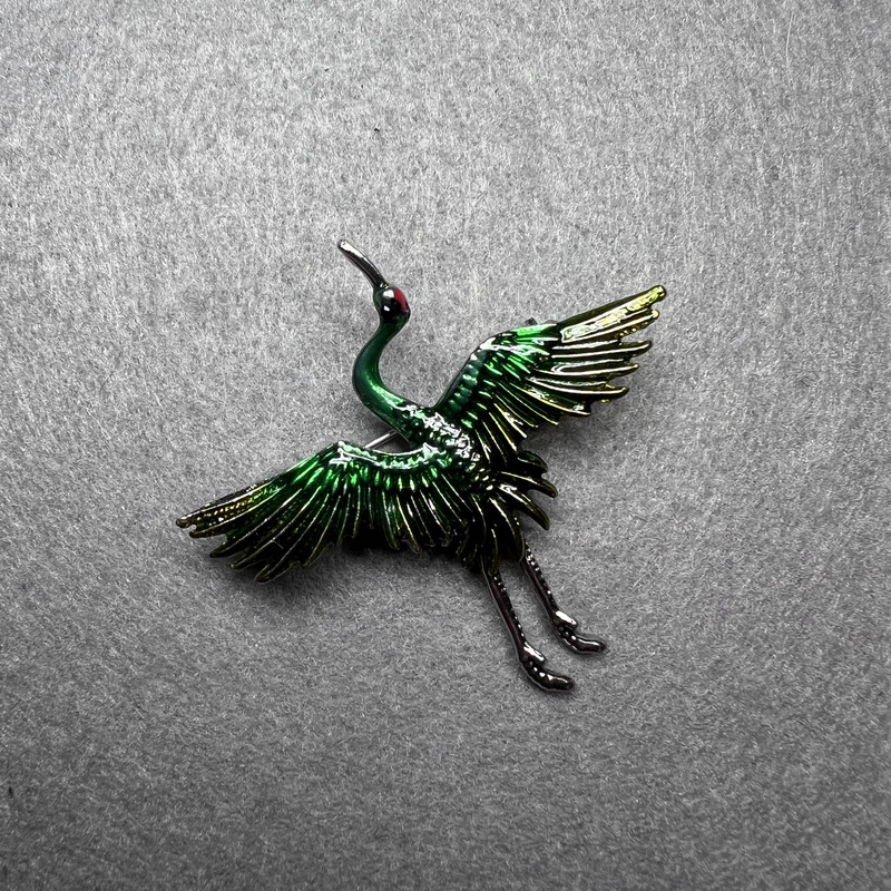 Brooch Crane green enamel, silver metal 47x45mm