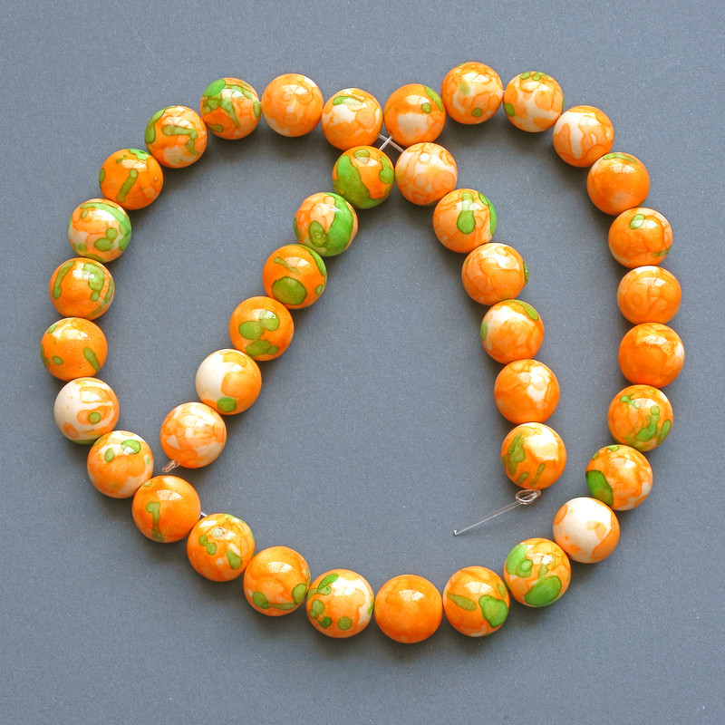 Beads 'Variscite' (acrylic imitation) green, orange and white smooth beads, diameter 10 mm, length 39 cm ± on a thread