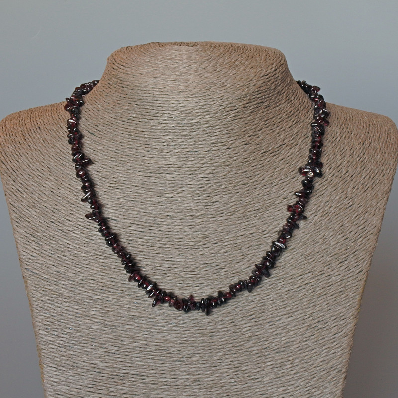 Garnet Necklace with Natural Stone Chips, Diameter 6x3 mm, Length 46 cm