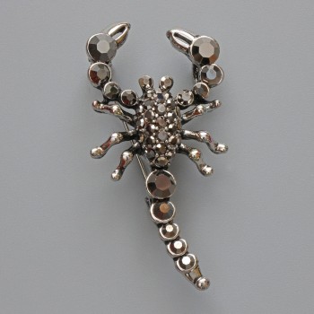Scorpion brooch pendant with black crystals, silver-tone metal 28×54 mm