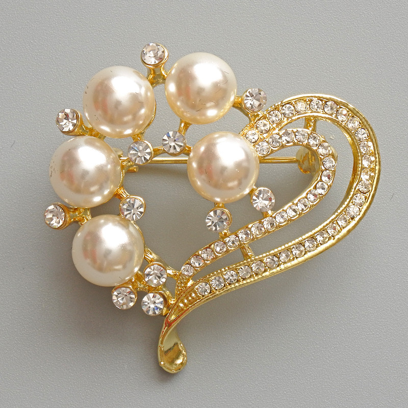 Accent Brooch Pendant with White Beads and Crystals, Gold-Tone Metal 38×36mm